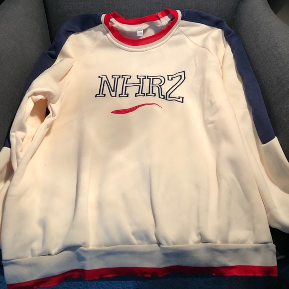 Yestyle women’s pullover - Picture 1 of 4